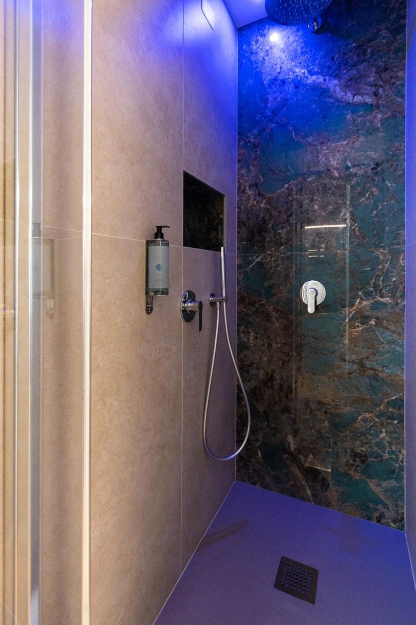 Trevi Monti House Hotel Rome Exterior photo