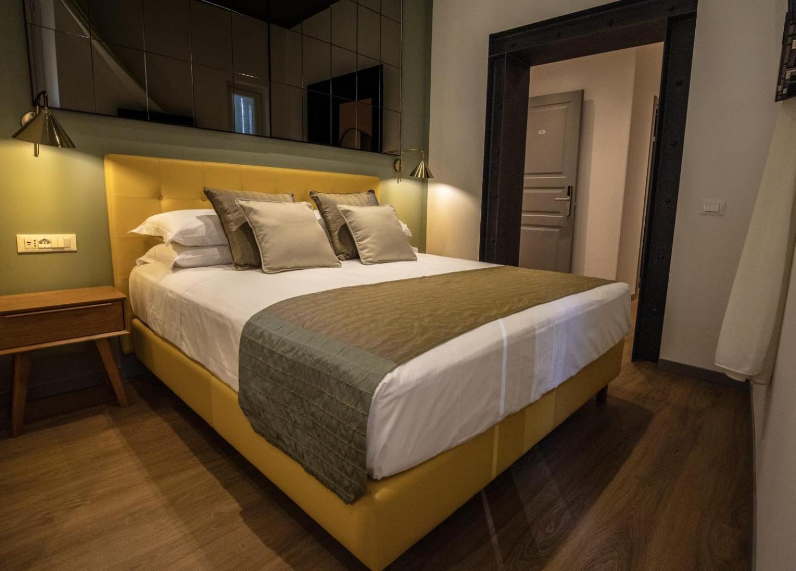 Trevi Monti House Hotel Rome Exterior photo